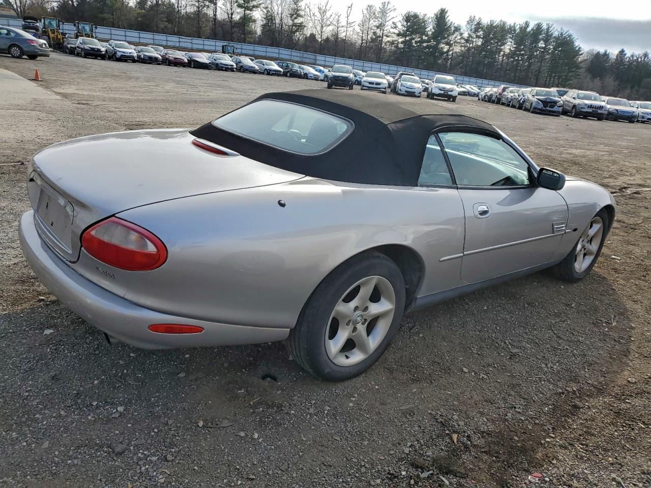 Jaguar Xk8 Image 3