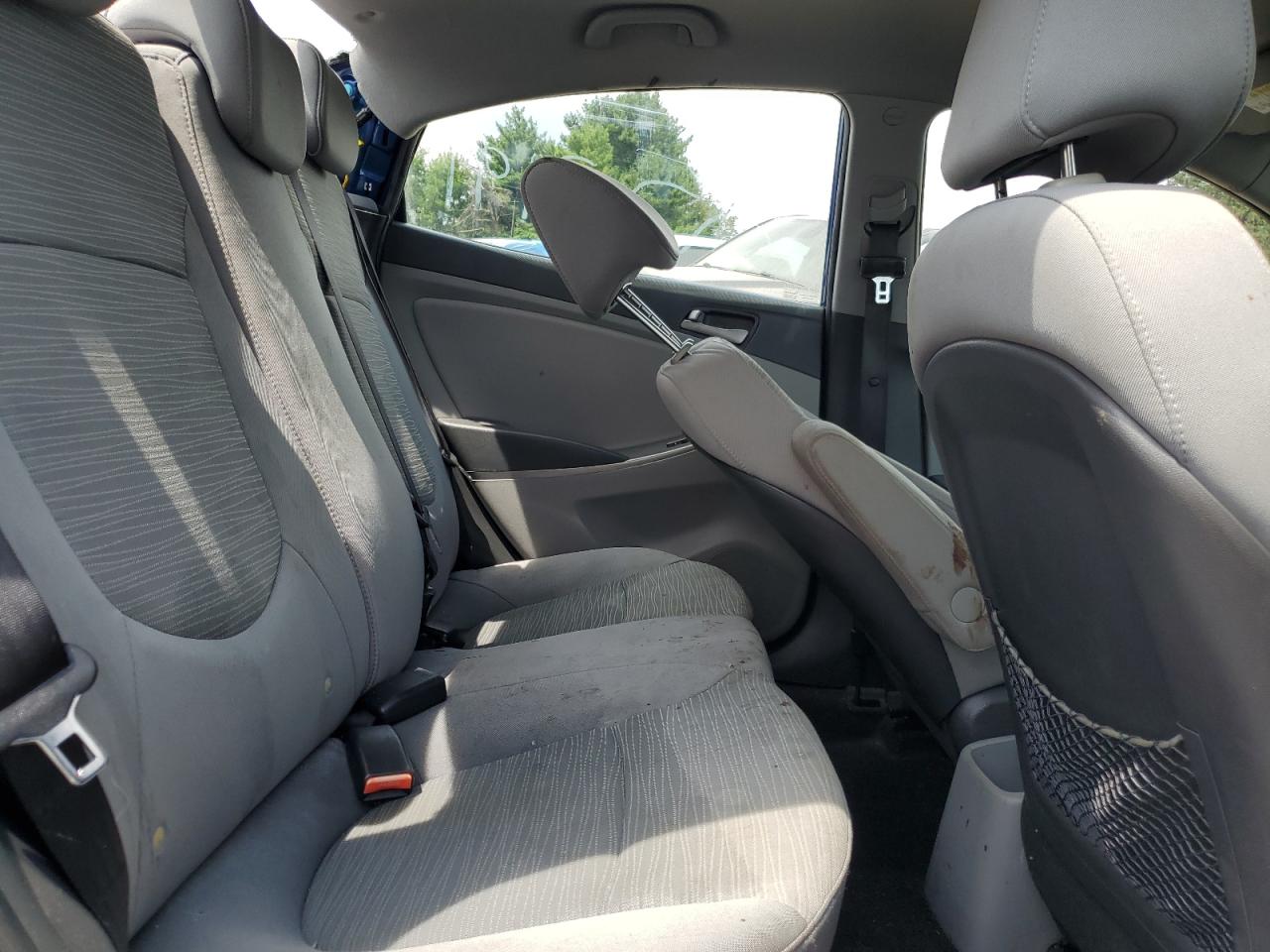 Hyundai ACCENT Gls Image 8