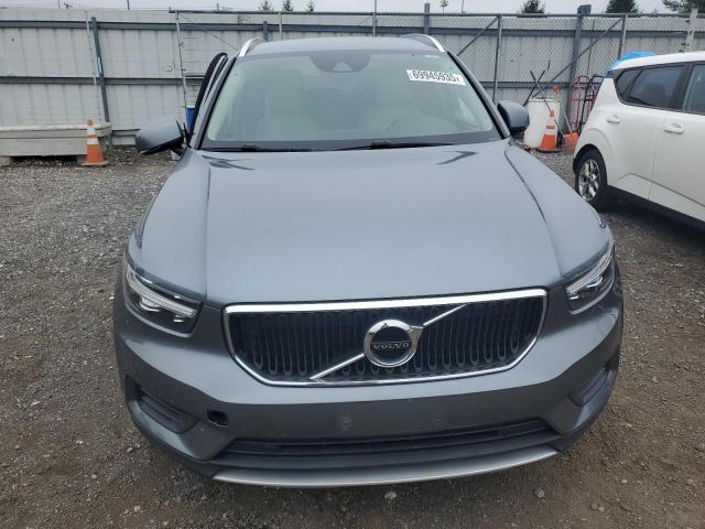 Volvo XC40 T4 Momentum Image 4