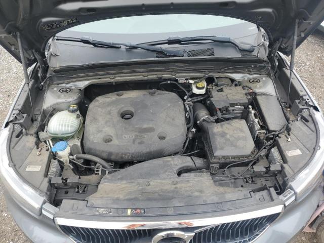 Volvo XC40 T4 Momentum Image 12