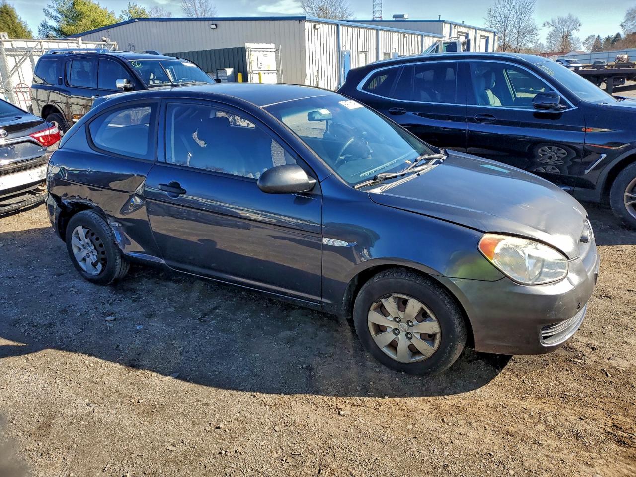 Hyundai ACCENT Gs Image 4