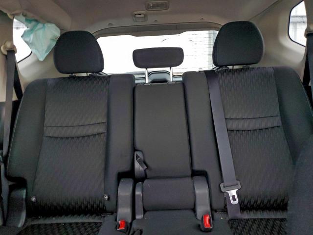 Nissan Rogue S Image 11