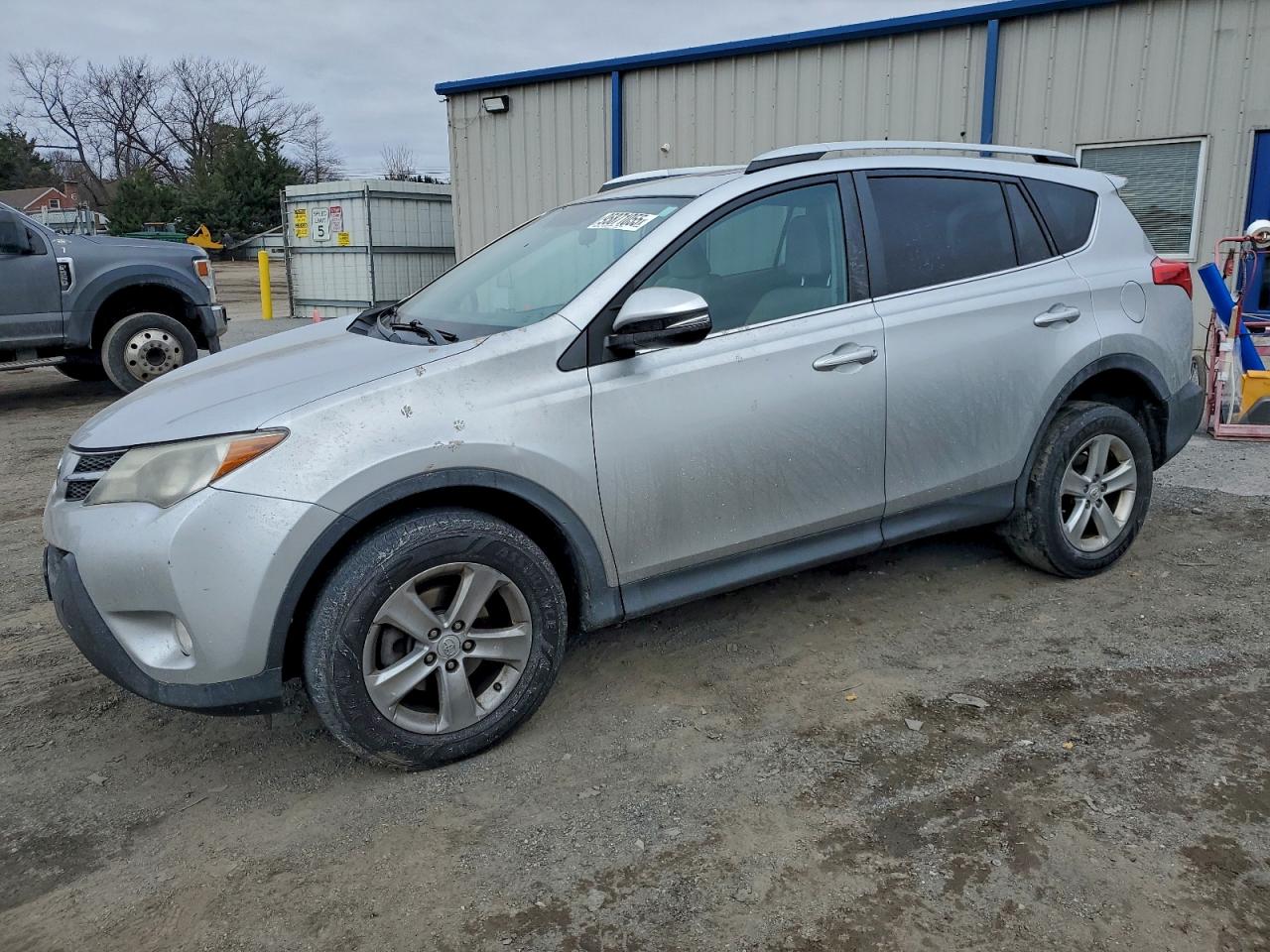 Toyota RAV4 Xle Image 1