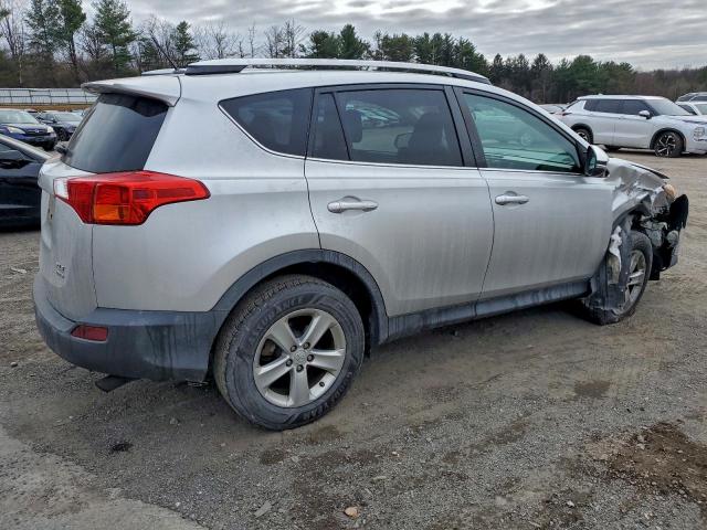 Toyota RAV4 Xle Image 2