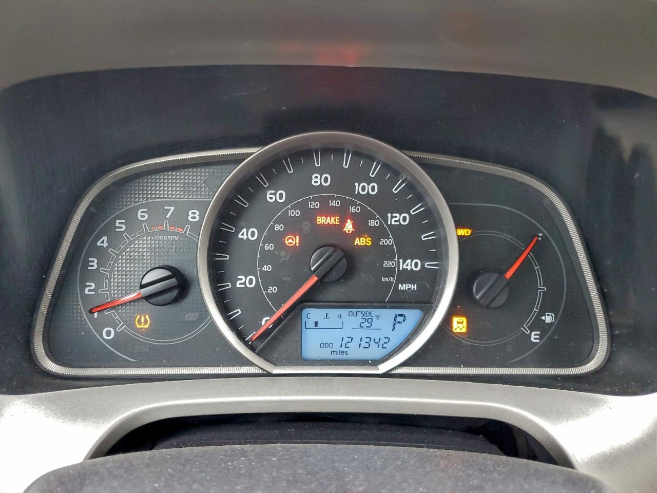 Toyota RAV4 Xle Image 5