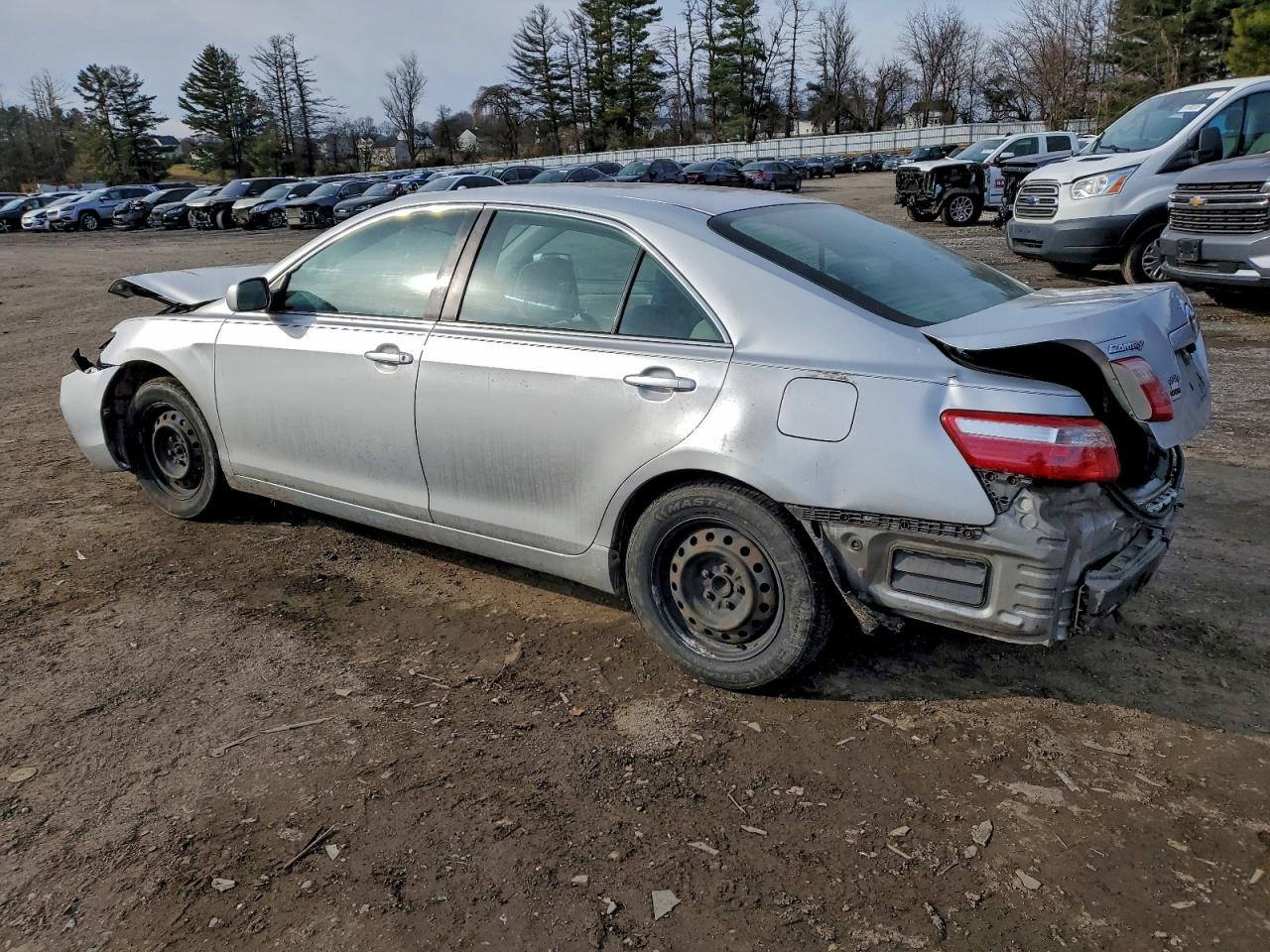 Toyota Camry Base Image 10