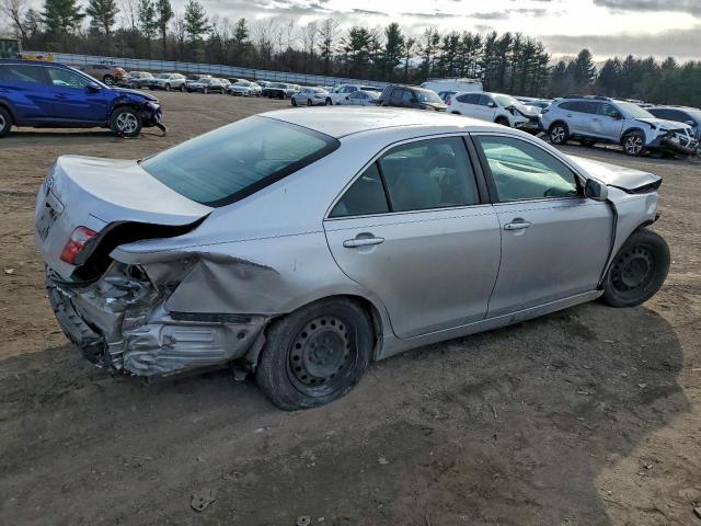 Toyota Camry Base Image 2