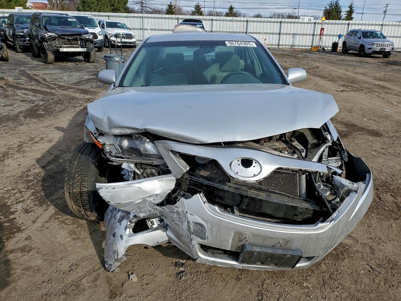 Toyota Camry Base Image 8