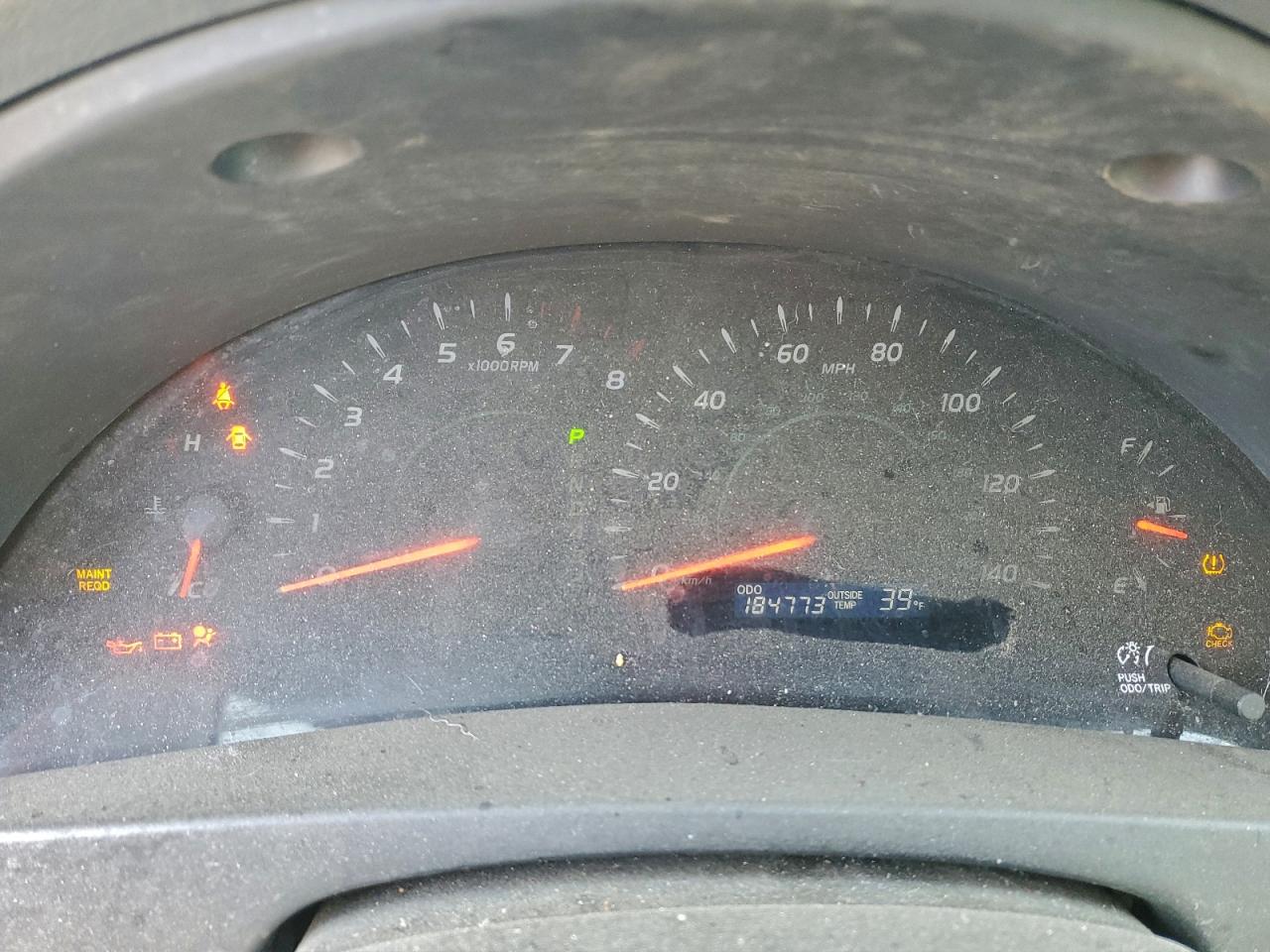 Toyota Camry Base Image 5