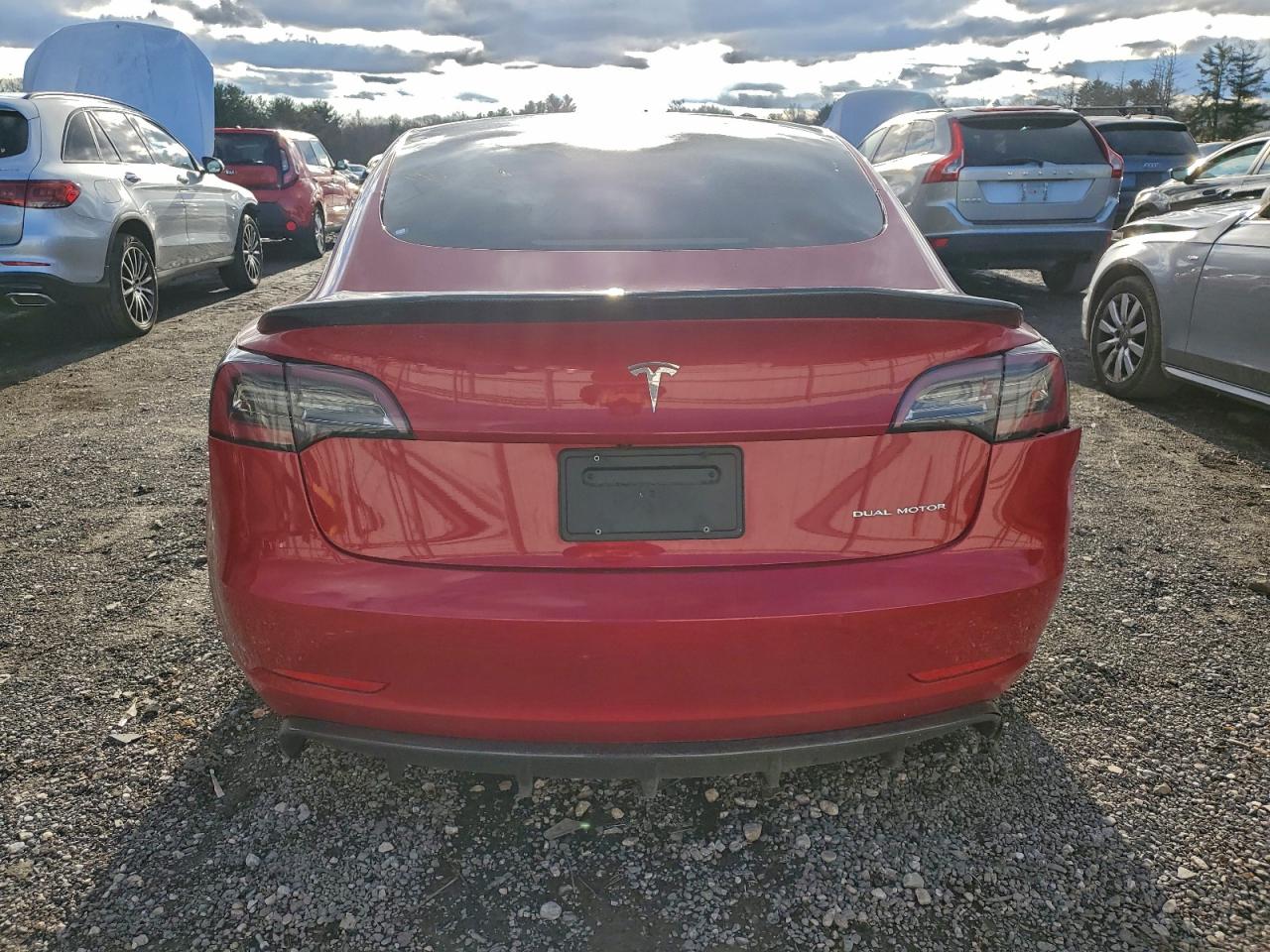 Tesla Model 3 Image 5