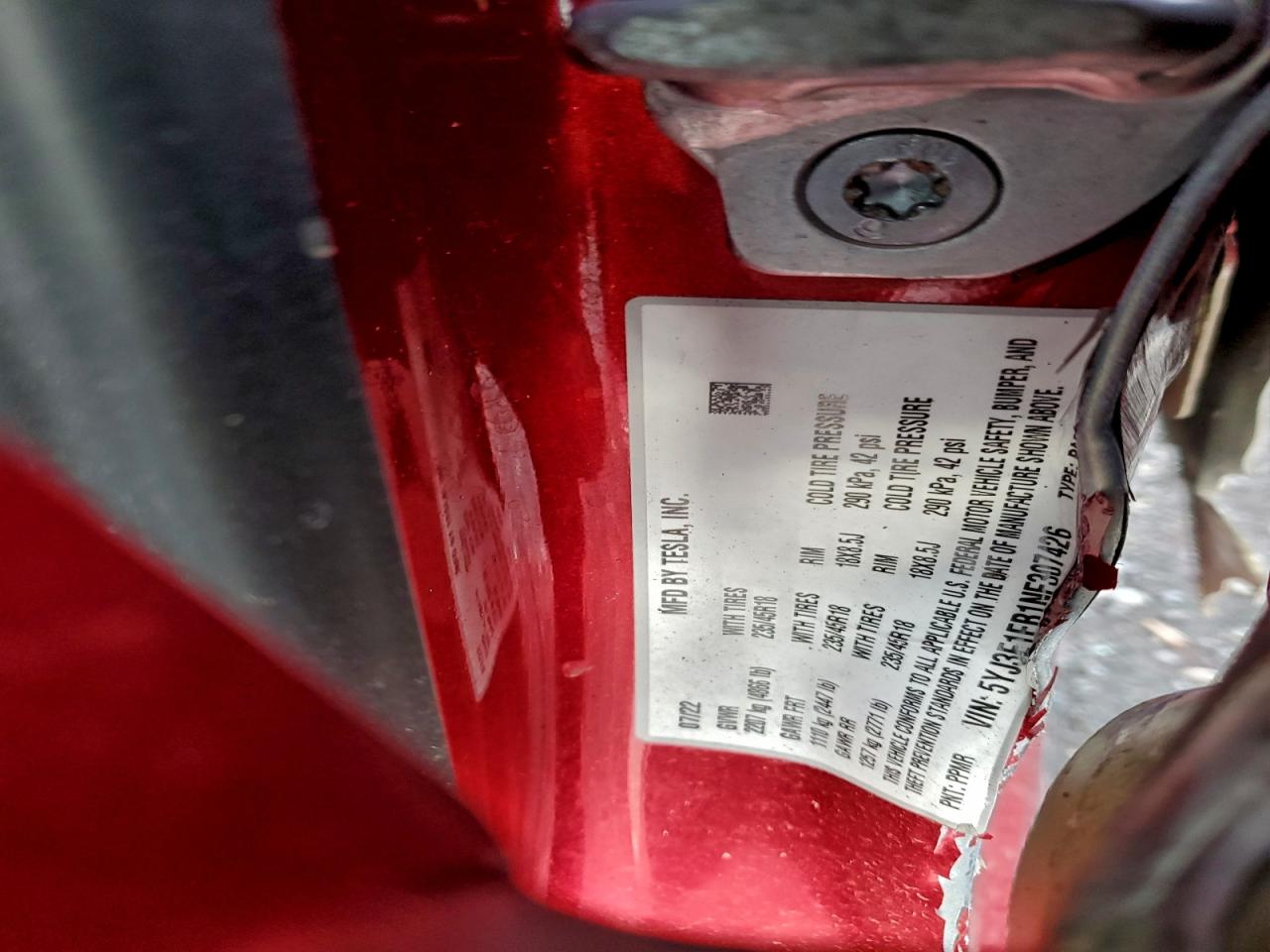 Tesla Model 3 Image 11