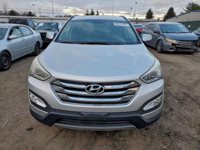 Hyundai SANTA FE Image 10