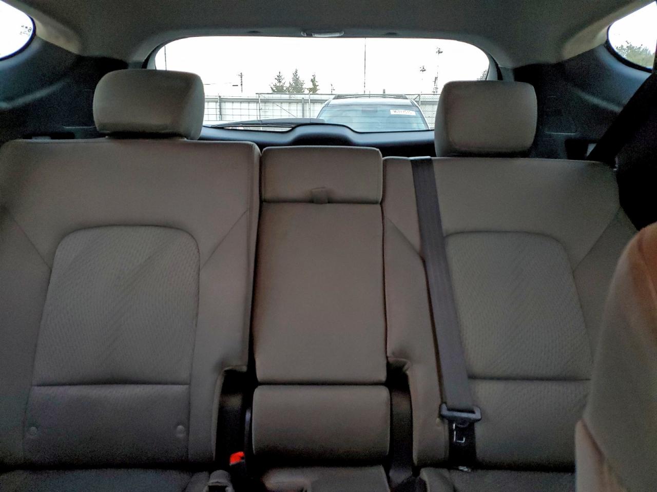 Hyundai SANTA FE Image 13