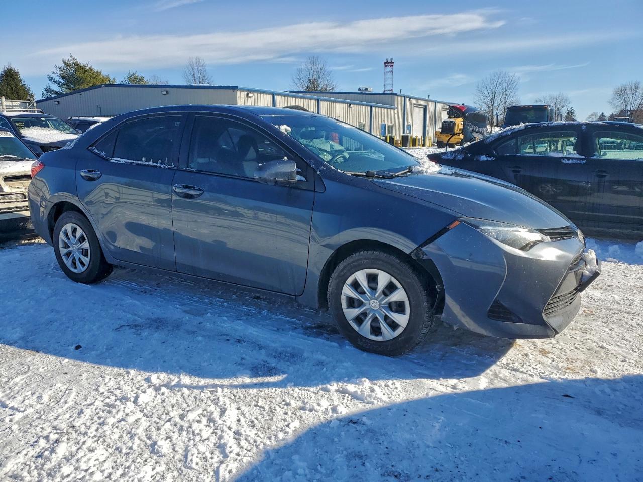 Toyota Corolla L Image 8