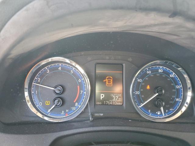 Toyota Corolla L Image 11