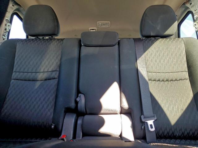 Nissan Rogue S Image 2