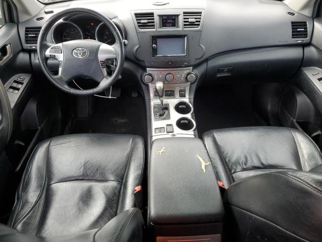 Toyota Highlander Base Image 9