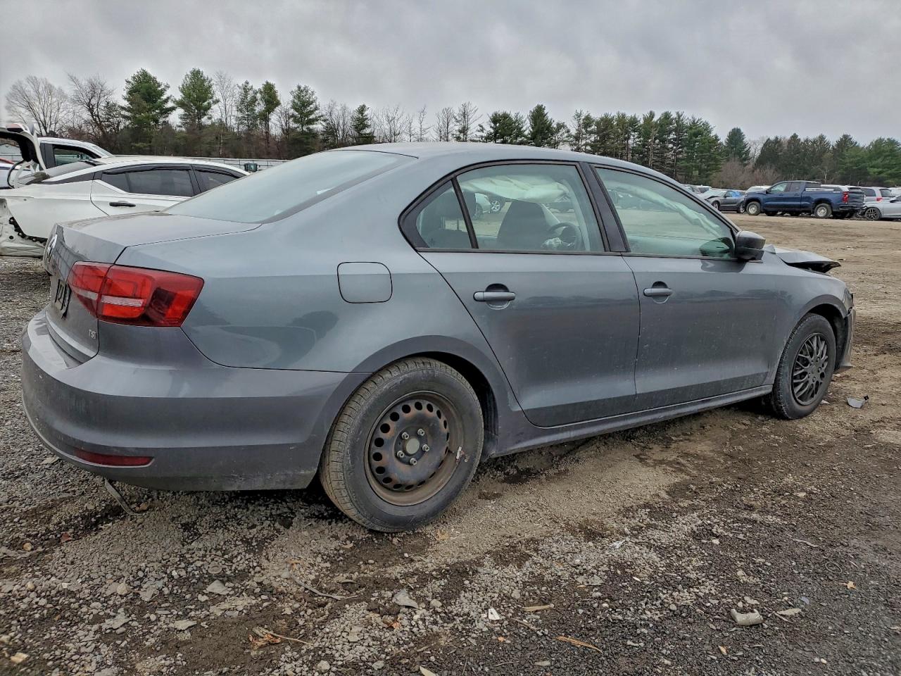 Volkswagen Jetta S Image 12