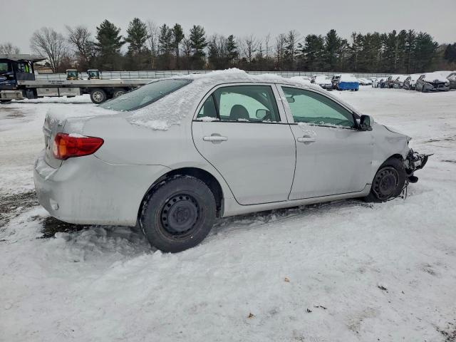 Toyota Corolla Base Image 11