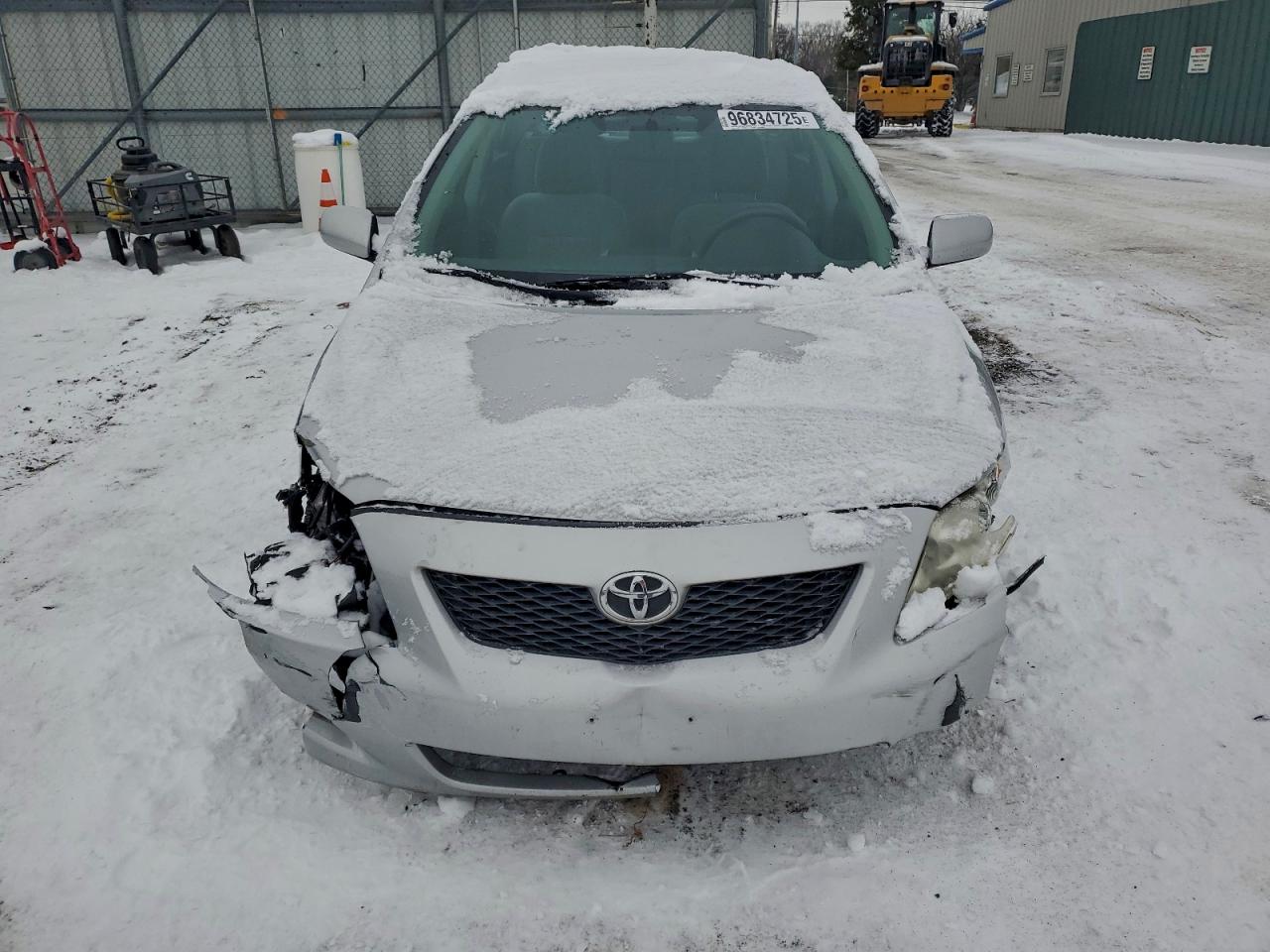 Toyota Corolla Base Image 9