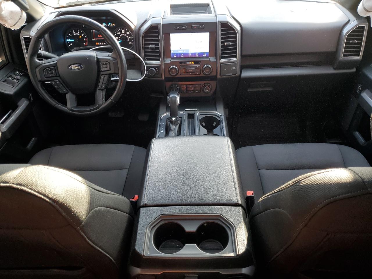 Ford F-150 Supercrew Image 9