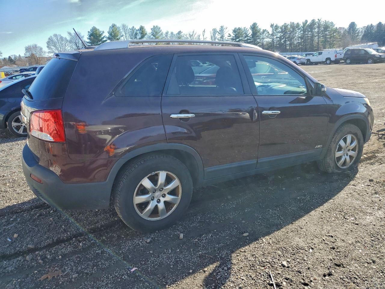 Kia Sorento Base Image 6