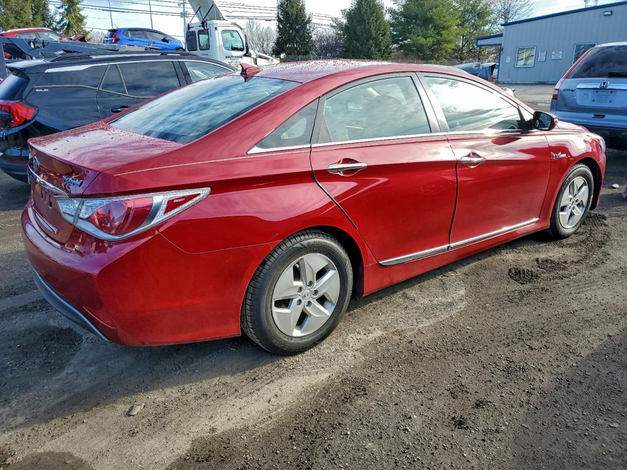 Hyundai SONATA Hybrid Image 2