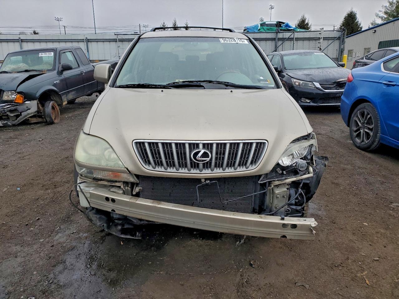 Lexus RX 300 Image 6