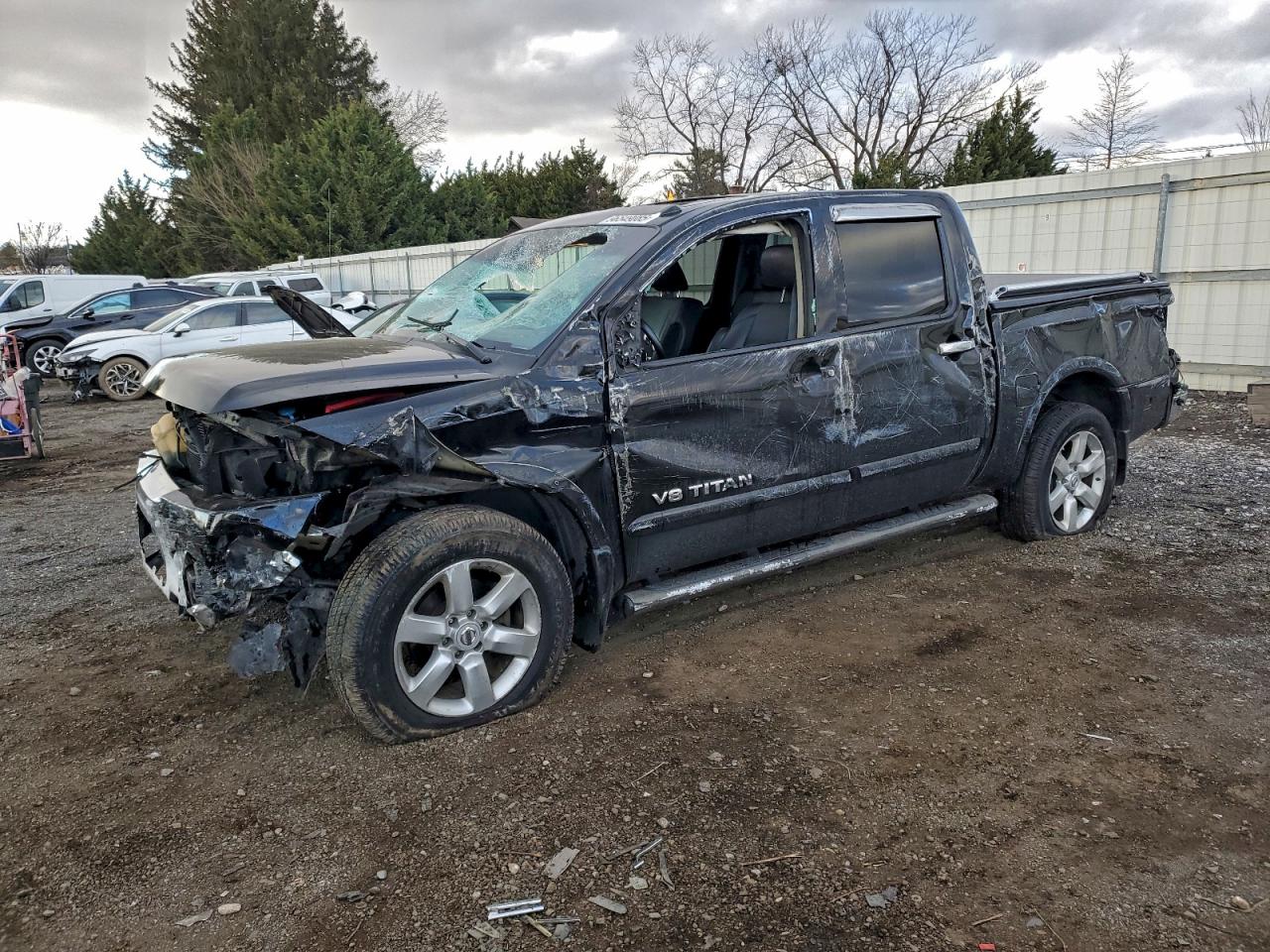Nissan Titan Xe Image 1