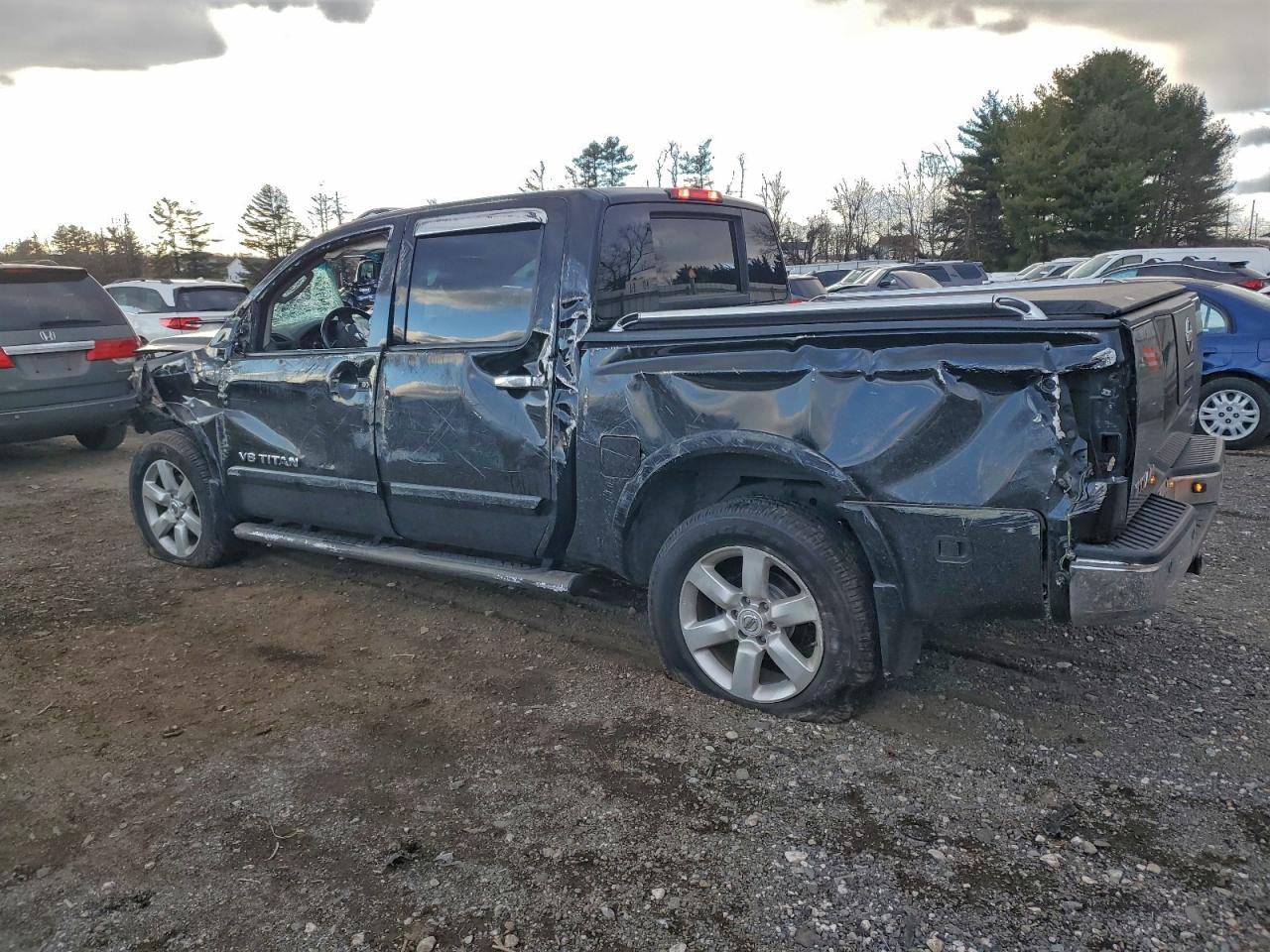 Nissan Titan Xe Image 7