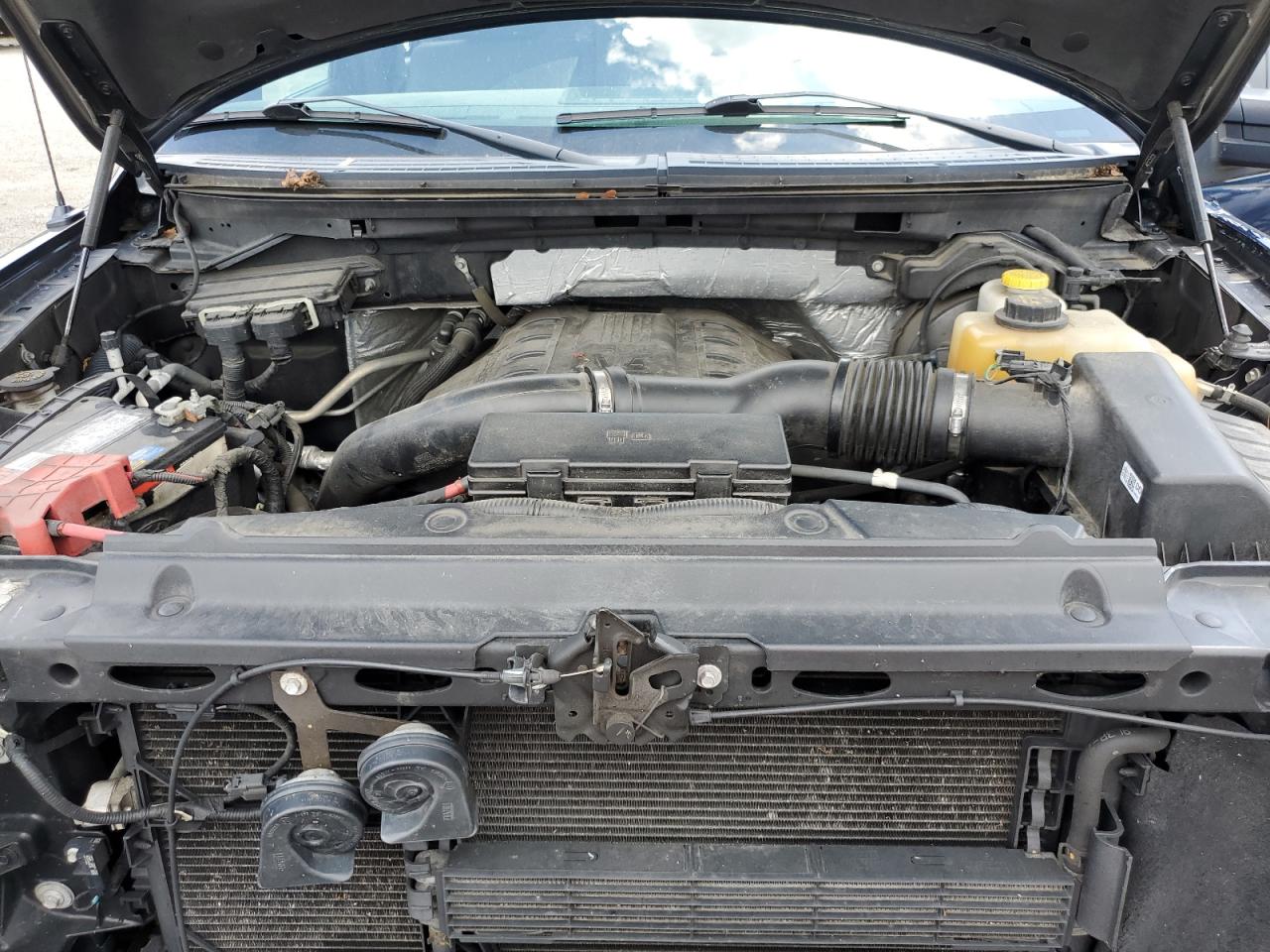 Ford F-150 Supercrew Image 11