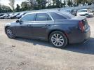 Chrysler 300 Limited Image 2