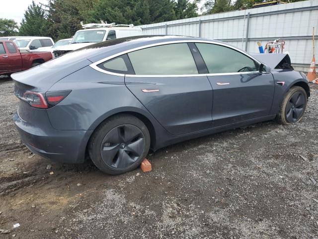 Tesla Model 3 Image 5
