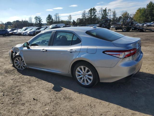 Toyota Camry L Image 11