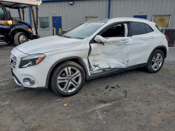  Salvage Mercedes-Benz GLA