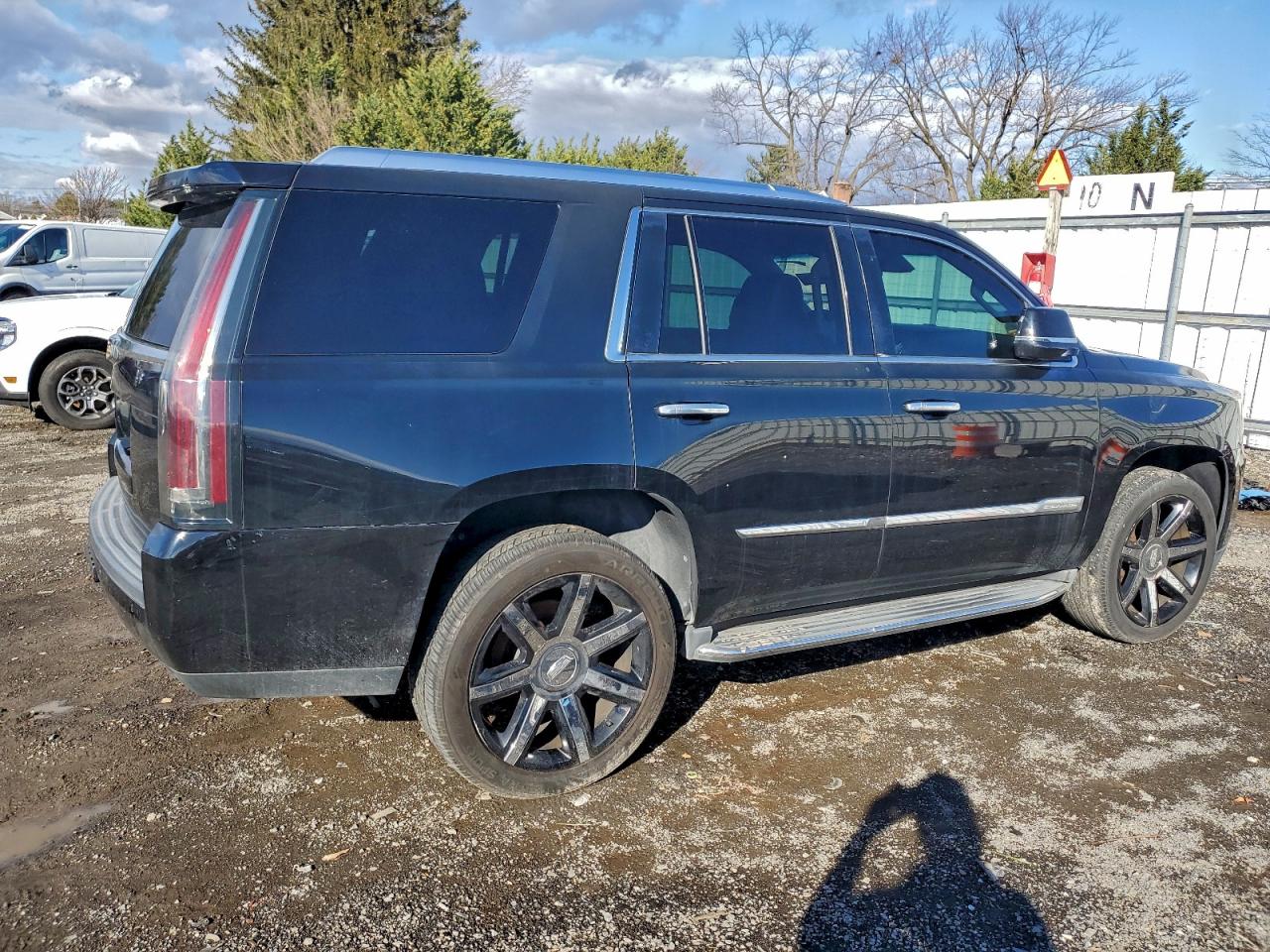 Cadillac Escalade Luxury Image 8