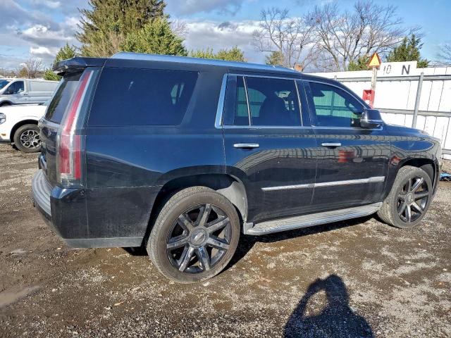Cadillac Escalade Luxury Image 8