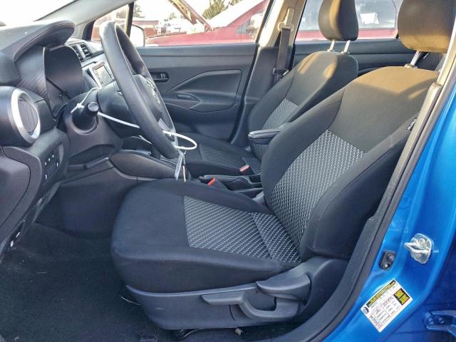 Nissan Versa S Image 9