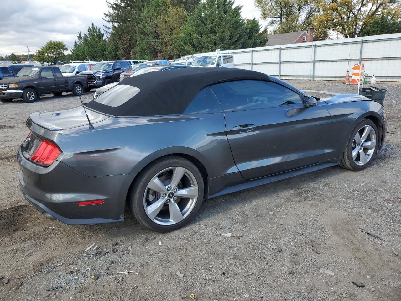 Ford Mustang Image 4