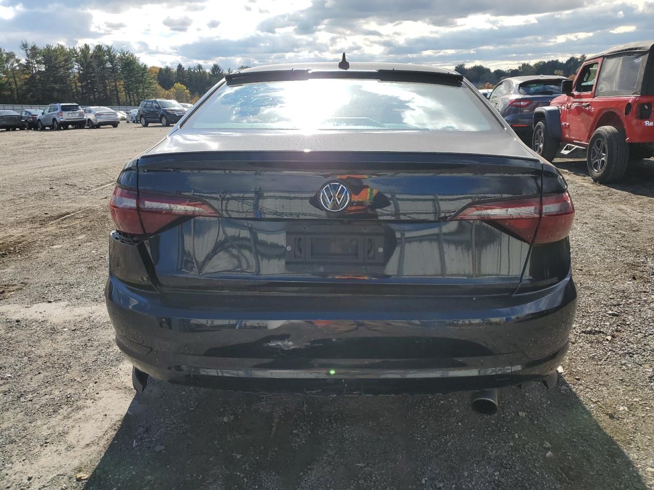 Volkswagen Jetta Gli Image 2