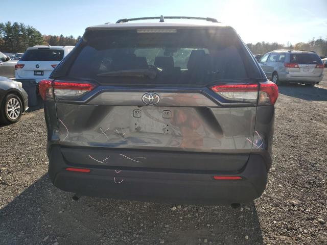 Toyota RAV4 Le Image 13