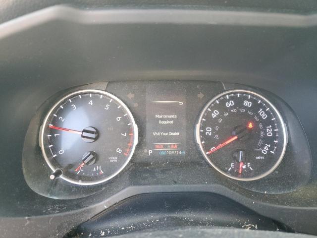 Toyota RAV4 Le Image 11