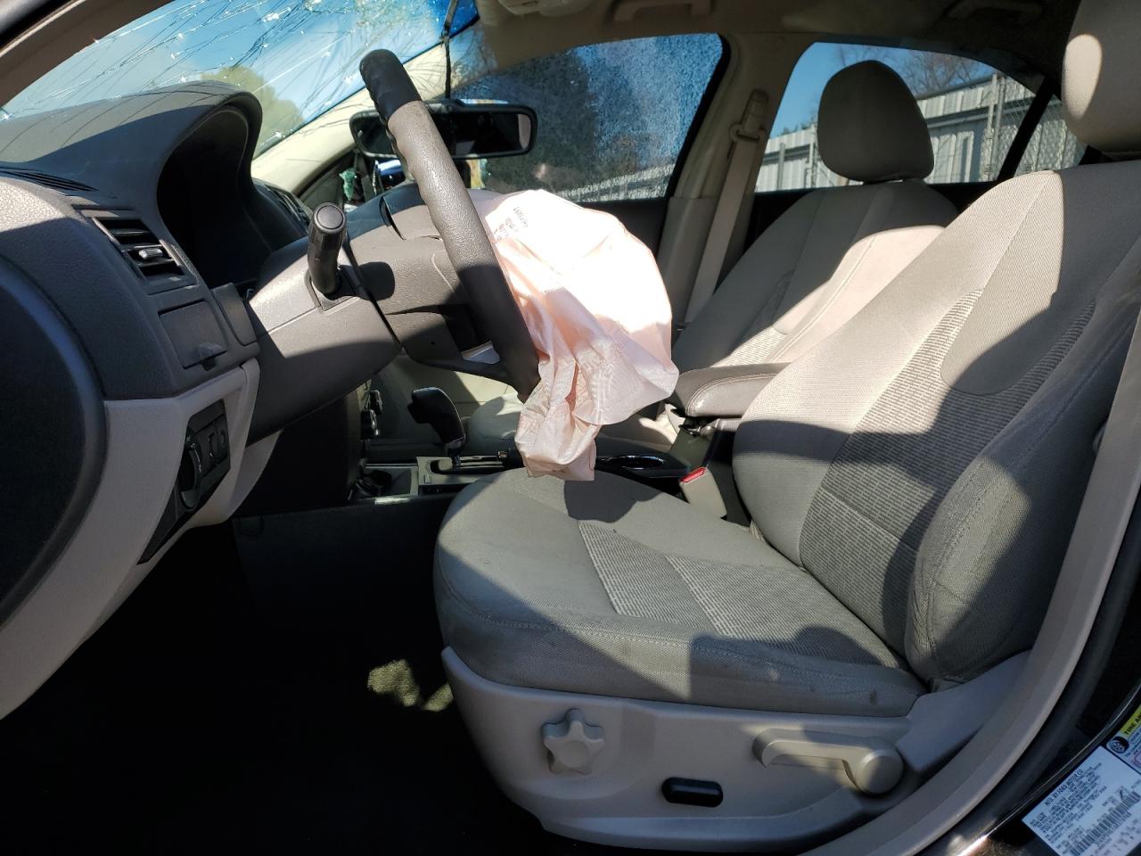 Ford Fusion Se Image 7