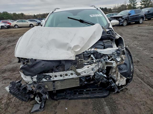 Ford Escape Titanium Image 8