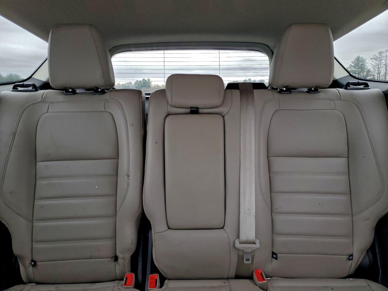 Ford Escape Titanium Image 12