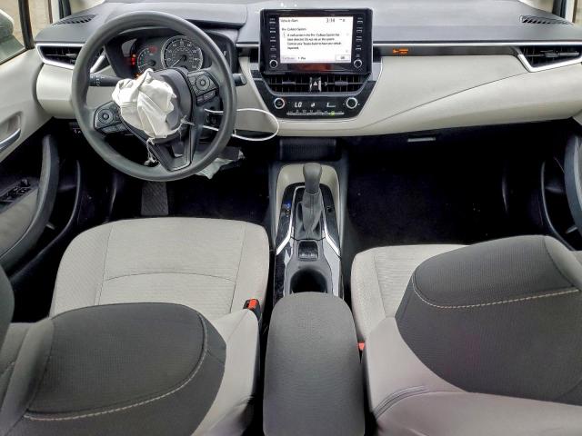 Toyota Corolla Le Image 8