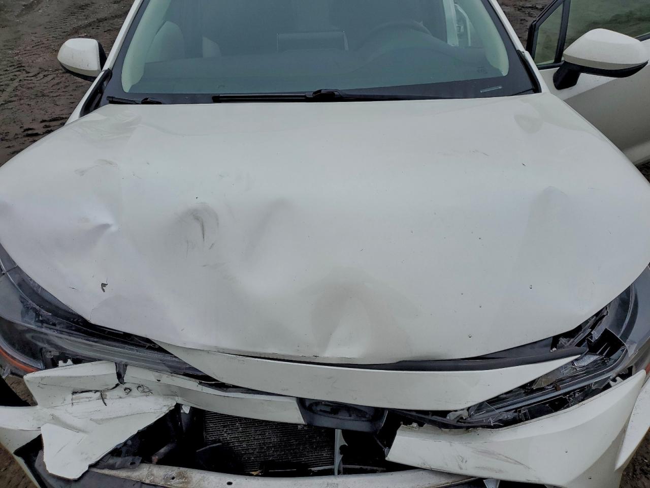 Toyota Corolla Le Image 9