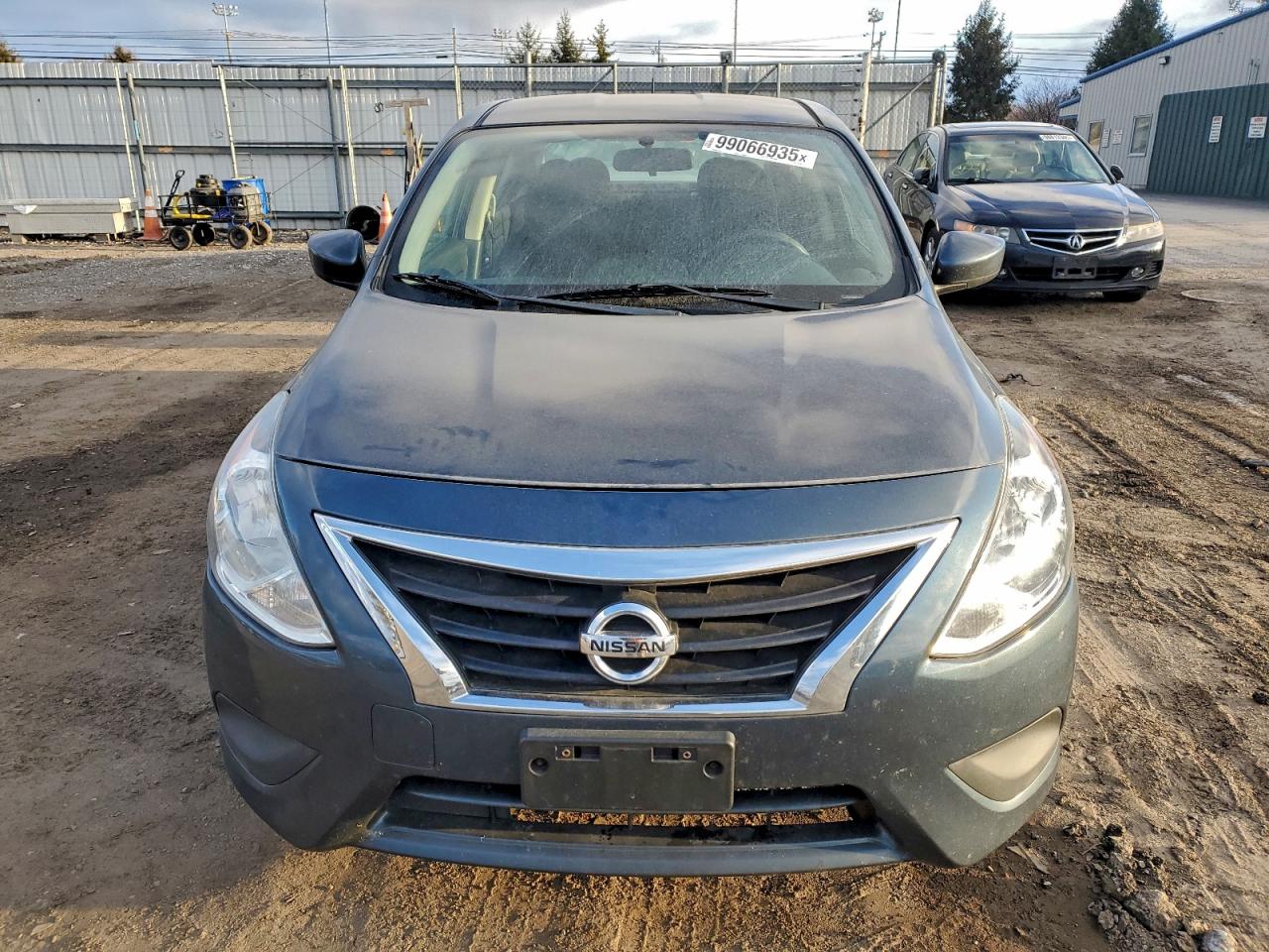 Nissan Versa S Image 5