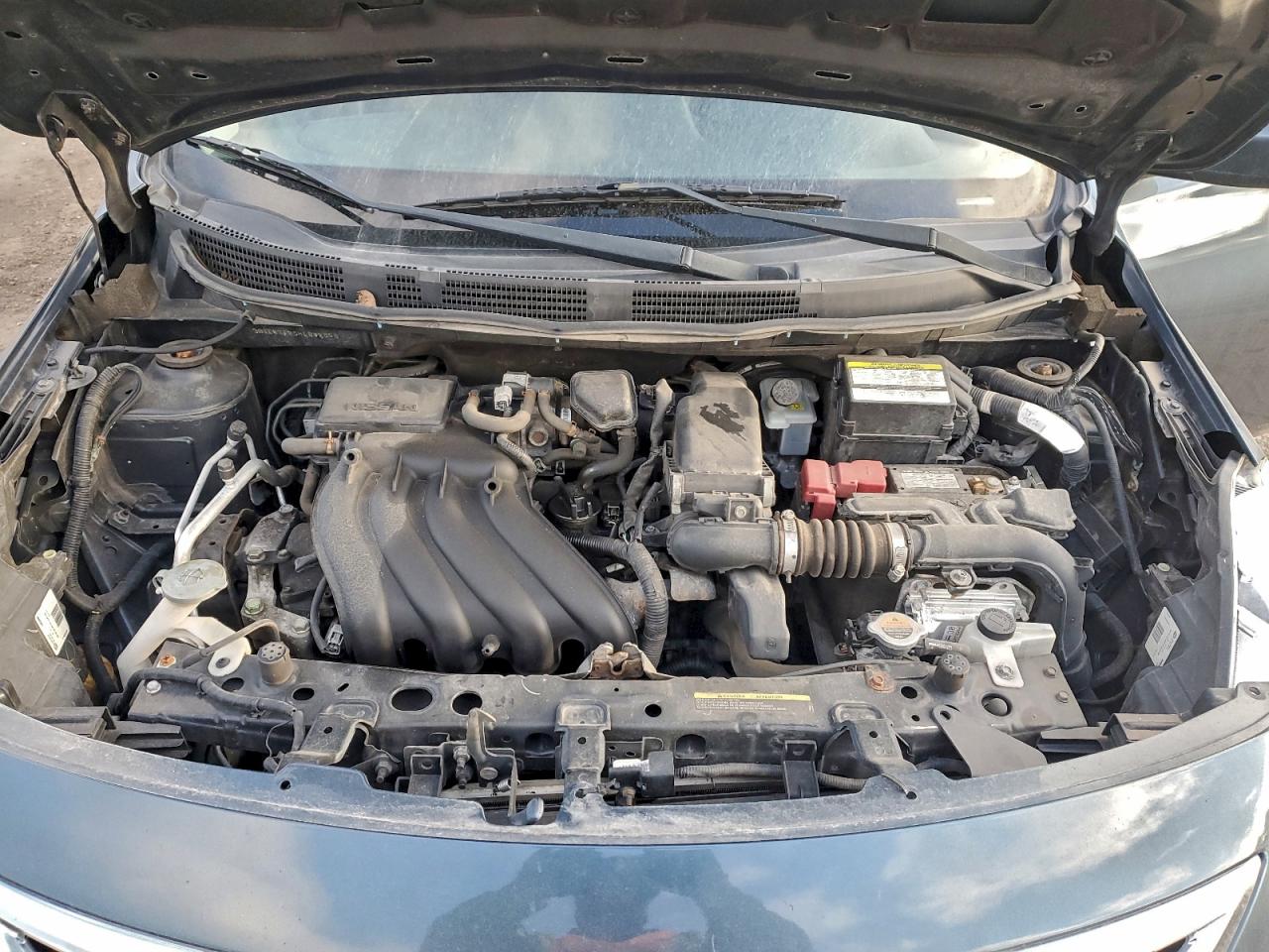 Nissan Versa S Image 9