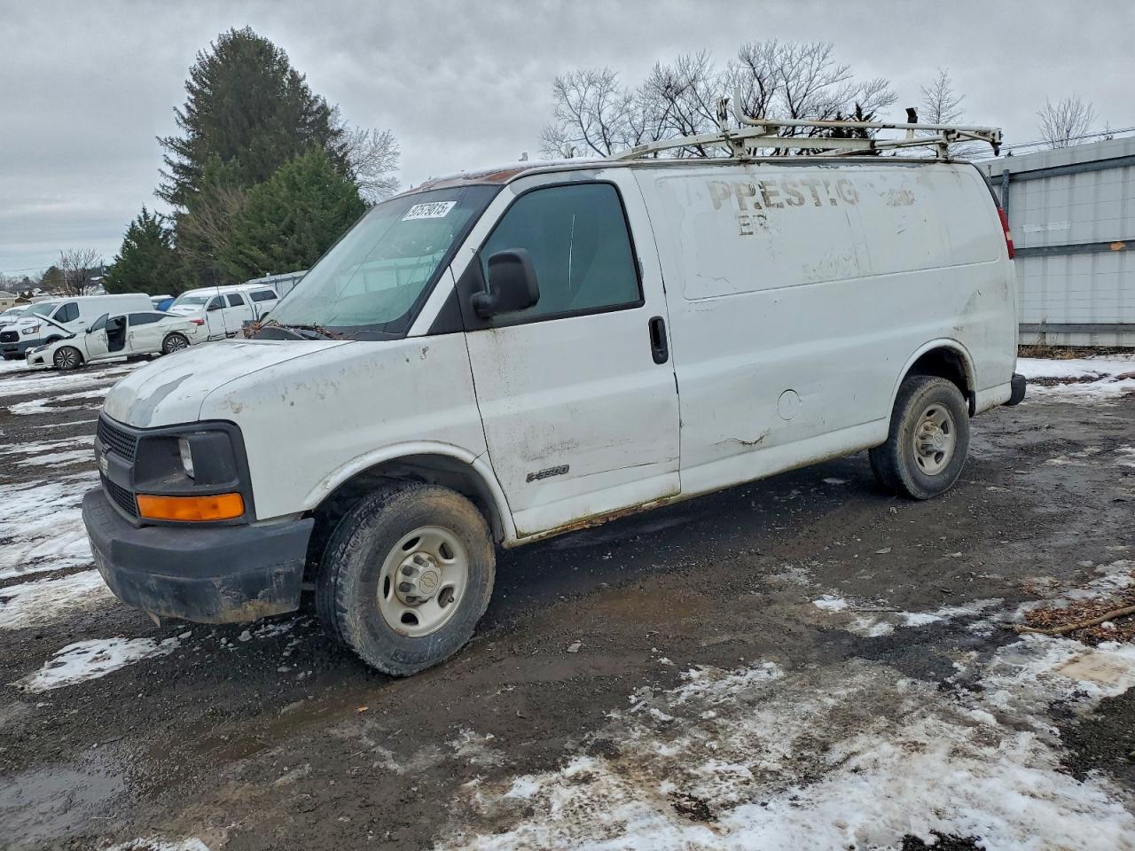 Chevrolet Express Image 1